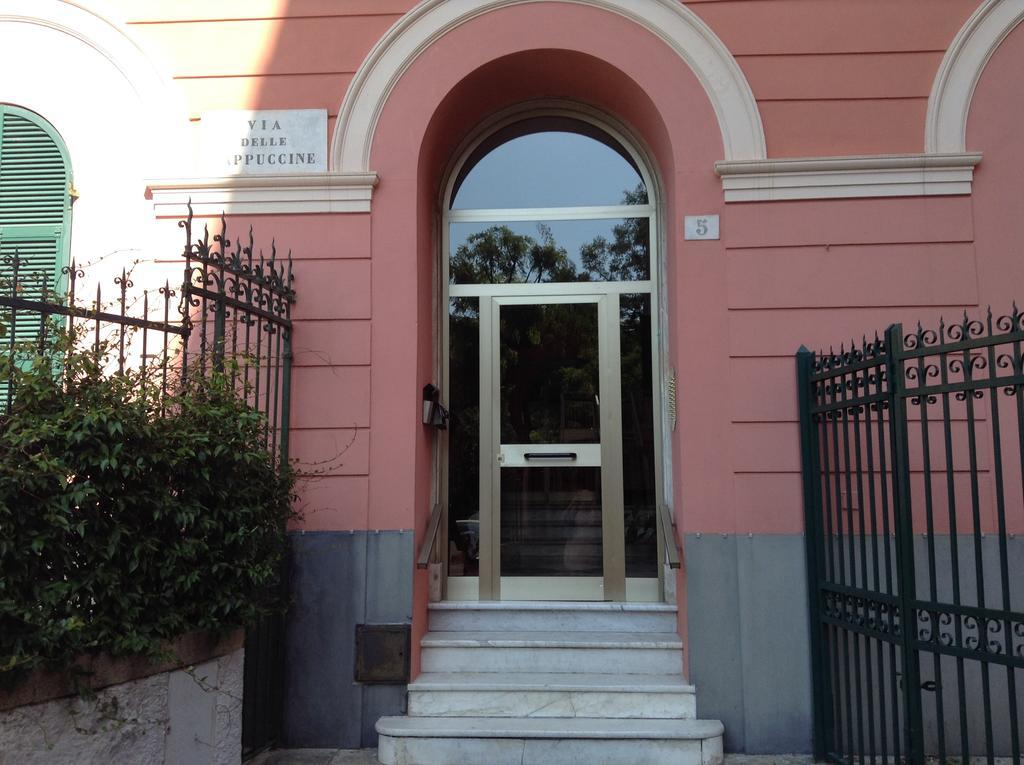 Appartamento In Centro Zona Fiera,Davanti Al Galliera Генуя Екстер'єр фото